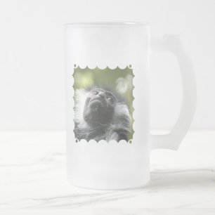 Tasse de bière givrée de singe de Colobus du