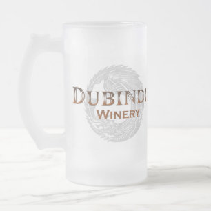 Tasse de bière givrée par établissement vinicol