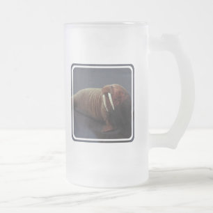 Tasse de bière givrée par morse