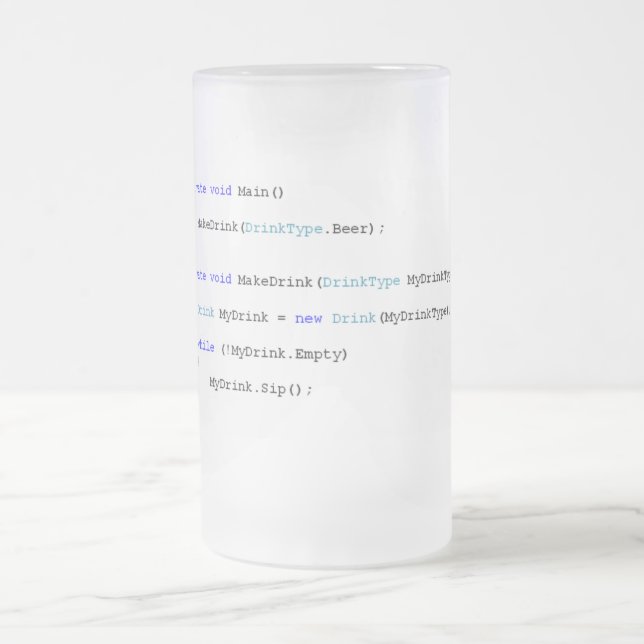 Tasse de bière pointue de programmeurs de C (Centre)