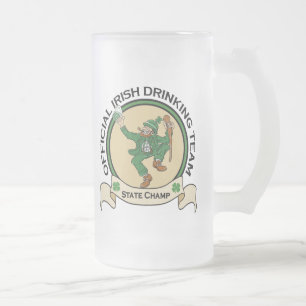 Tasse de bière potable irlandaise d'équipe