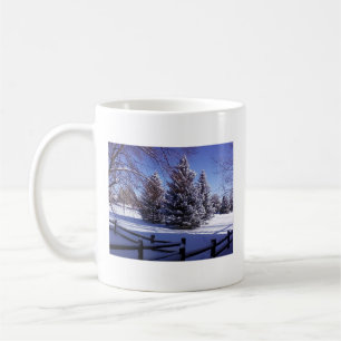 Tasse de cacao de scène d'hiver