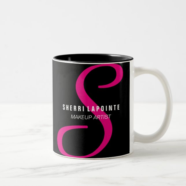 Tasse de café audacieuse de monogramme (Droit)