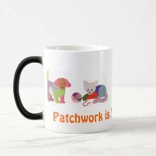 Tasse de café avec des animaux familiers de