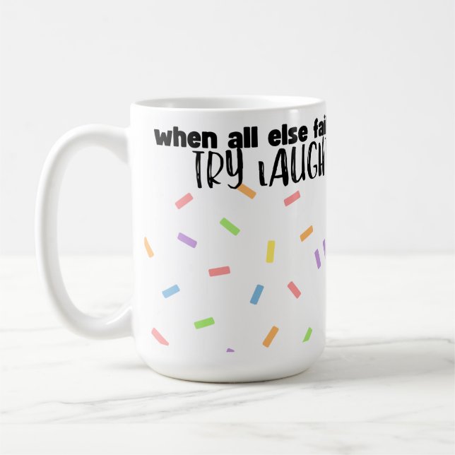 Tasse de café avec rire mignon et heureux  (Gauche)
