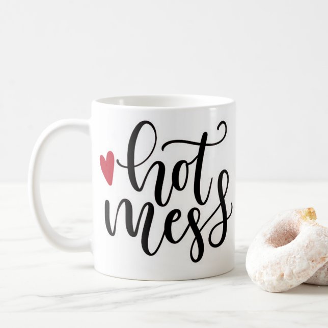 Tasse de café chaude de désordre (Avec donut)