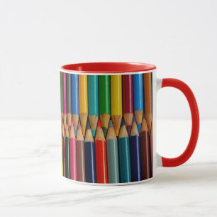 Tasse de café colorée d'impression de crayon de
