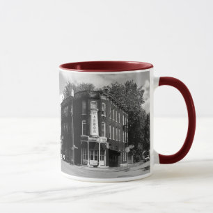 Tasse de café d'auberge de port