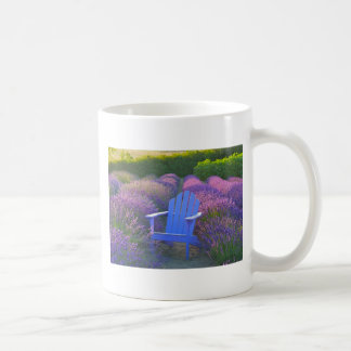 Tasse de café de gisement de lavande