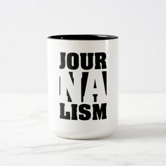 Tasse de café de journalisme