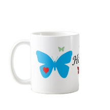 Tasse de café d'espoir avec les papillons colorés
