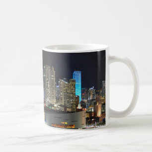 Tasse de café du centre de paysage urbain de Miam