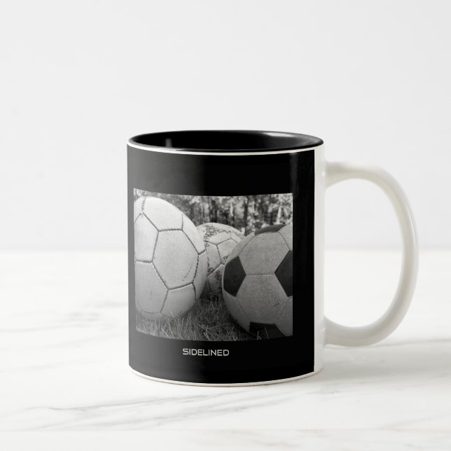 Tasse de café du football (Droit)