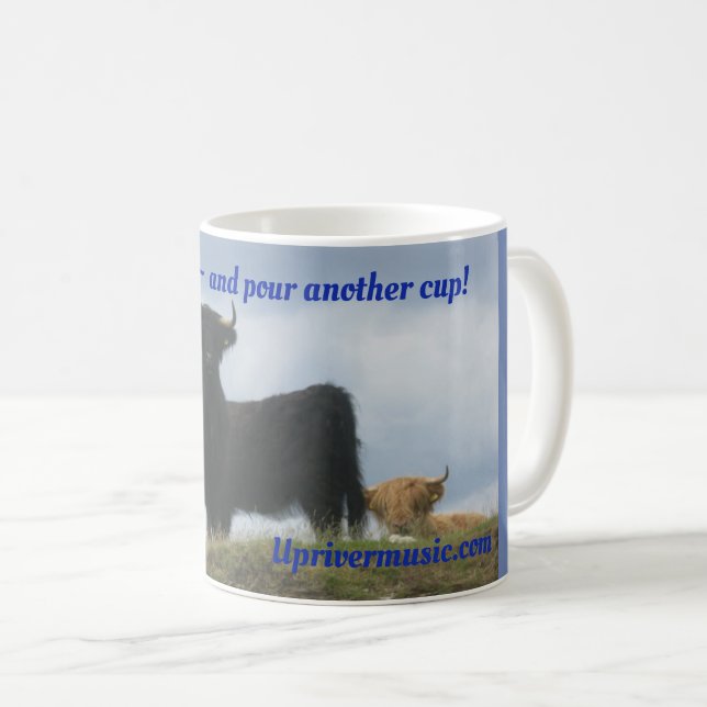 Tasse de café en amont de musique (Devant droit)