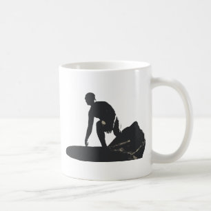 Tasse de café graphique de surfer