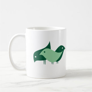 Tasse de café imaginaire de trois filles {oiseaux}