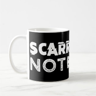 Tasse de café noir marquée mais non cassée