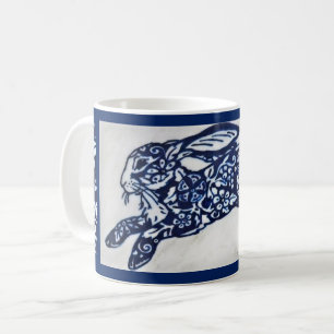 Tasse de café orientale bleue et blanche de