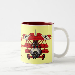 Tasse de café plate de baron rouge frais