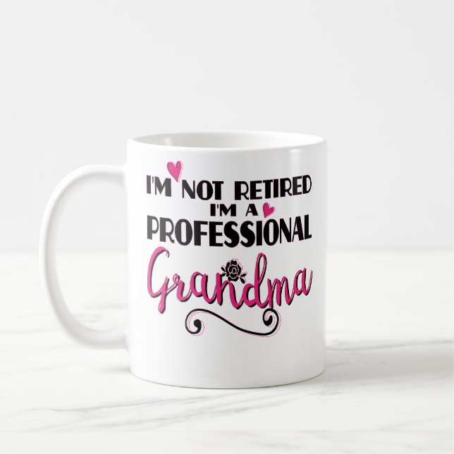 Tasse de café retirée par grand-maman drôle de (Gauche)