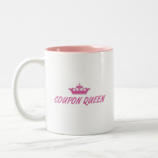 Tasse de café rose de reine de bon