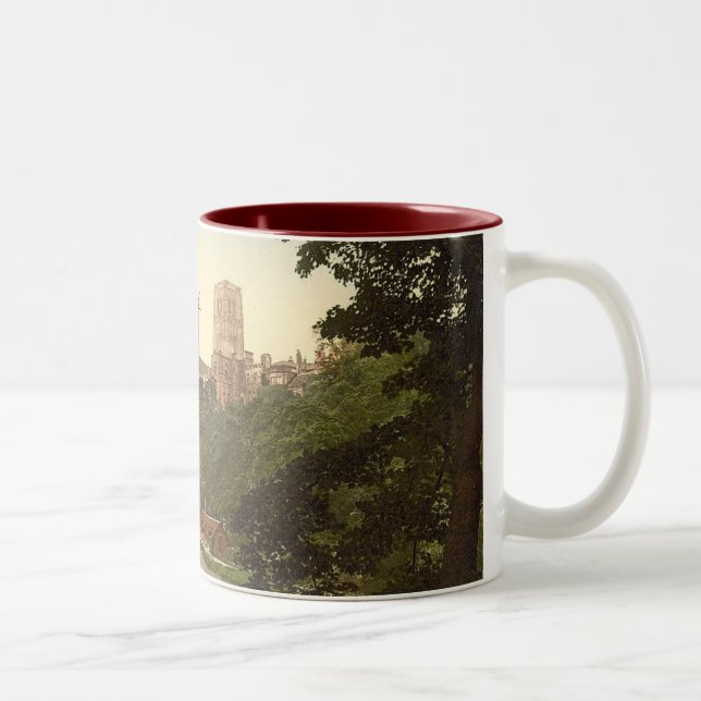 Tasse de cathédrale de Durham (Droit)