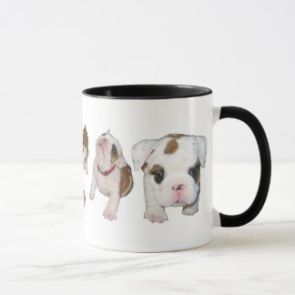 tasse de chiot de bouledogue