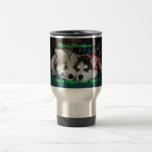 Tasse de chiots de chien de traîneau sibérien de