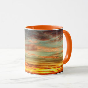 Tasse de ciel de coucher du soleil de janvier