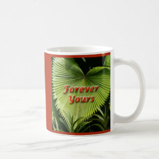 Tasse de coeur de feuille de Swaaj Valentine par