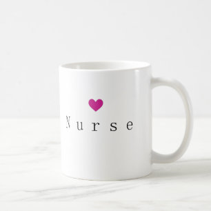 Tasse de coeur d'infirmière