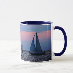 Tasse de coucher du soleil de 3 voiliers