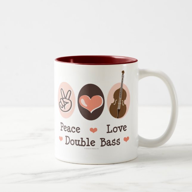 Tasse de double basse d'amour de paix (Droit)