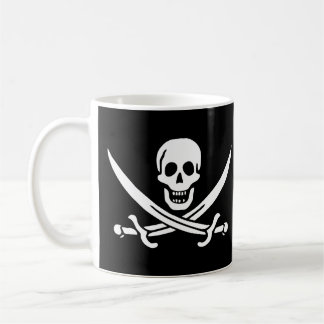 Tasse de drapeau de pirate de jolly roger