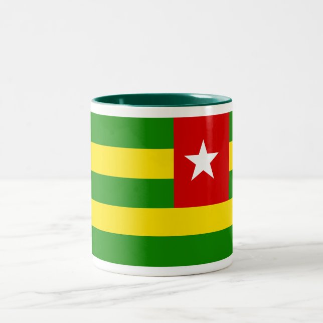Tasse de drapeau du Togo (Centre)