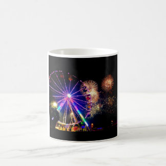 Tasse de feux d'artifice et de roues de Ferris