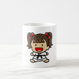 Tasse de fille d'art martial
