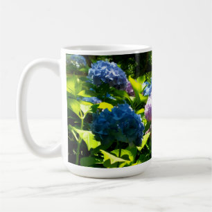 Tasse de jardin de fleurs d'hortensia