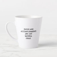 Tasse de latte idéaux matériels
