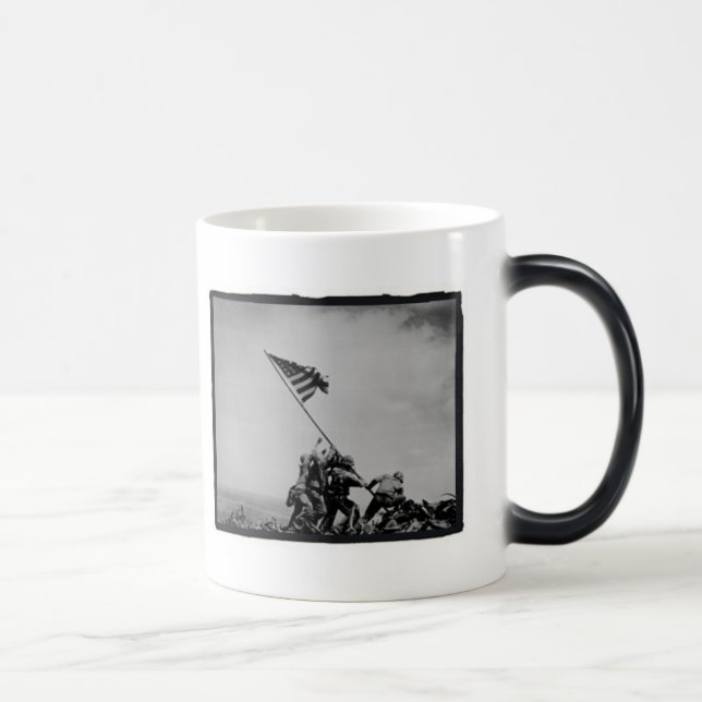 Tasse de marine d'Iwo Jima (Droite)