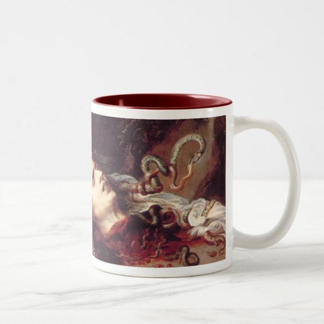 Tasse de méduse (Droit)