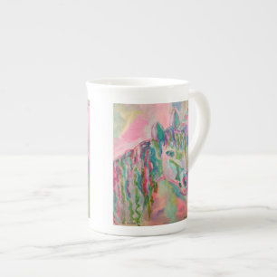Tasse de porcelaine tendre de guide d'arc-en-ciel