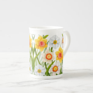 Tasse de porcelaine tendre de jardin de jonquille