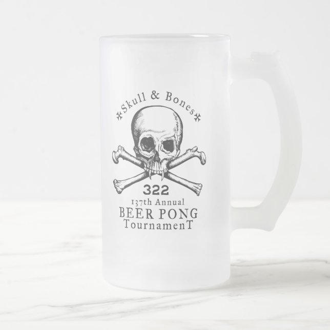 Tasse de puanteur de crâne et de bière d'os (Droit)
