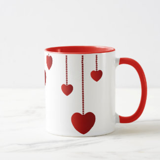 Tasse de Saint-Valentin avec des coeurs