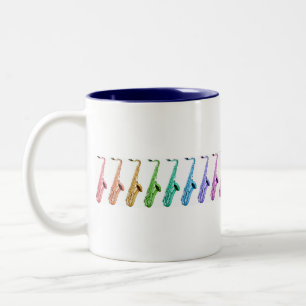 Tasse de saxophones d'arc-en-ciel