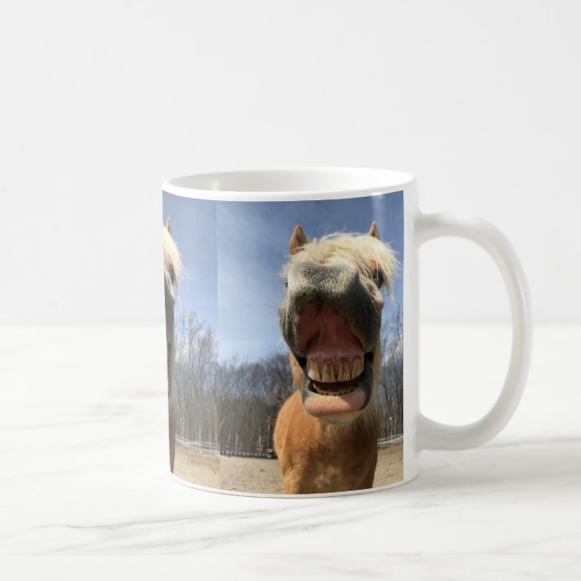 Tasse de sourire de cheval de Haflinger (Droite)