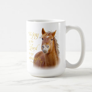 Tasse de sourire de vers de bible de cheval