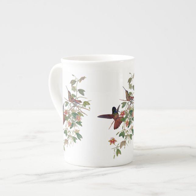 Tasse de thé de porcelaine tendre de colibris (Devant gauche)