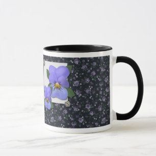 Tasse de violettes